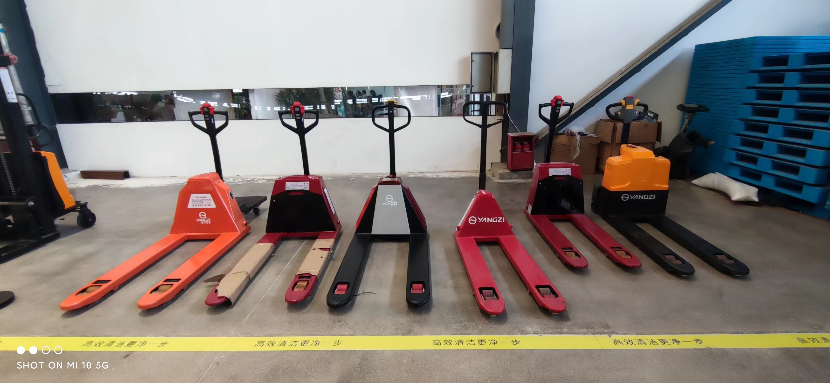 小金剛電動(dòng)搬運(yùn)車具有哪些優(yōu)良性能？